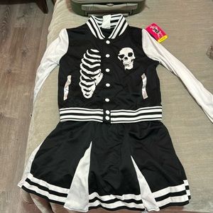 Brand new costume so great condition